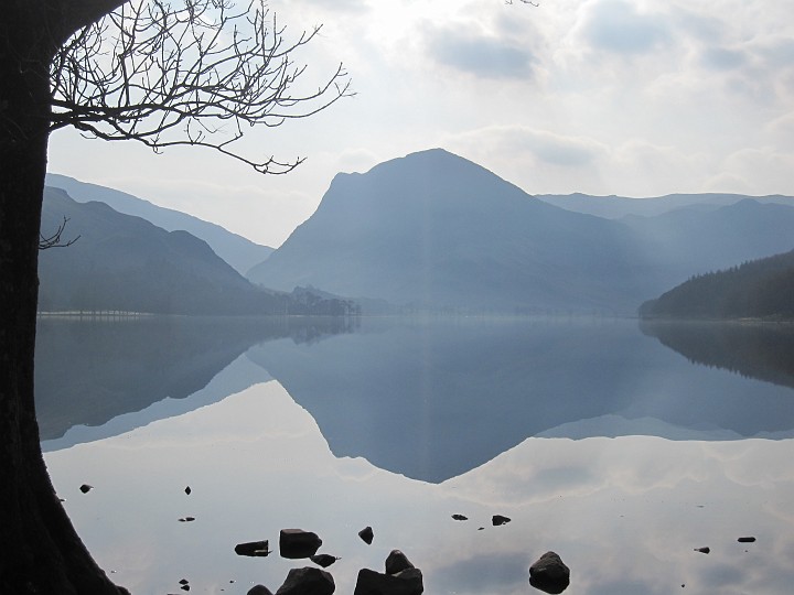 IMG_3121.JPG - Fleetworth Pike reflected in Buttermere Lake